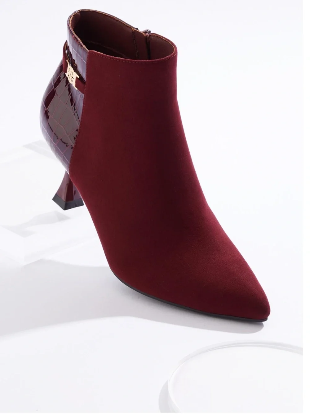 Cato sophisticated burgundy